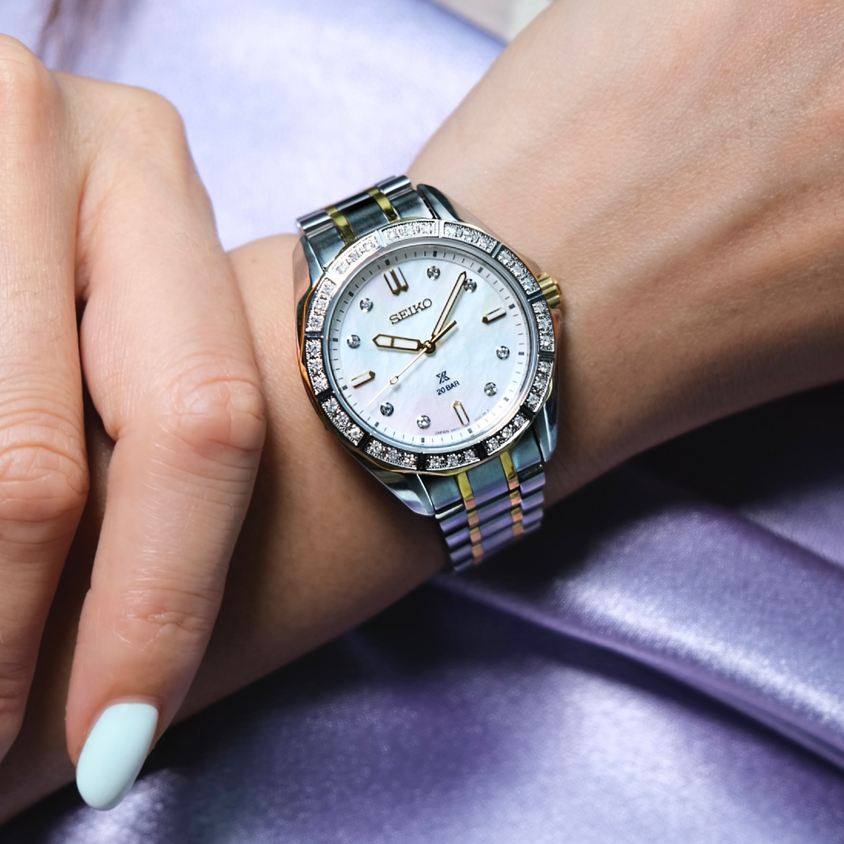 SEIKO 電波ソーラー チタン 腕時計 SUR622 – Seiko USA